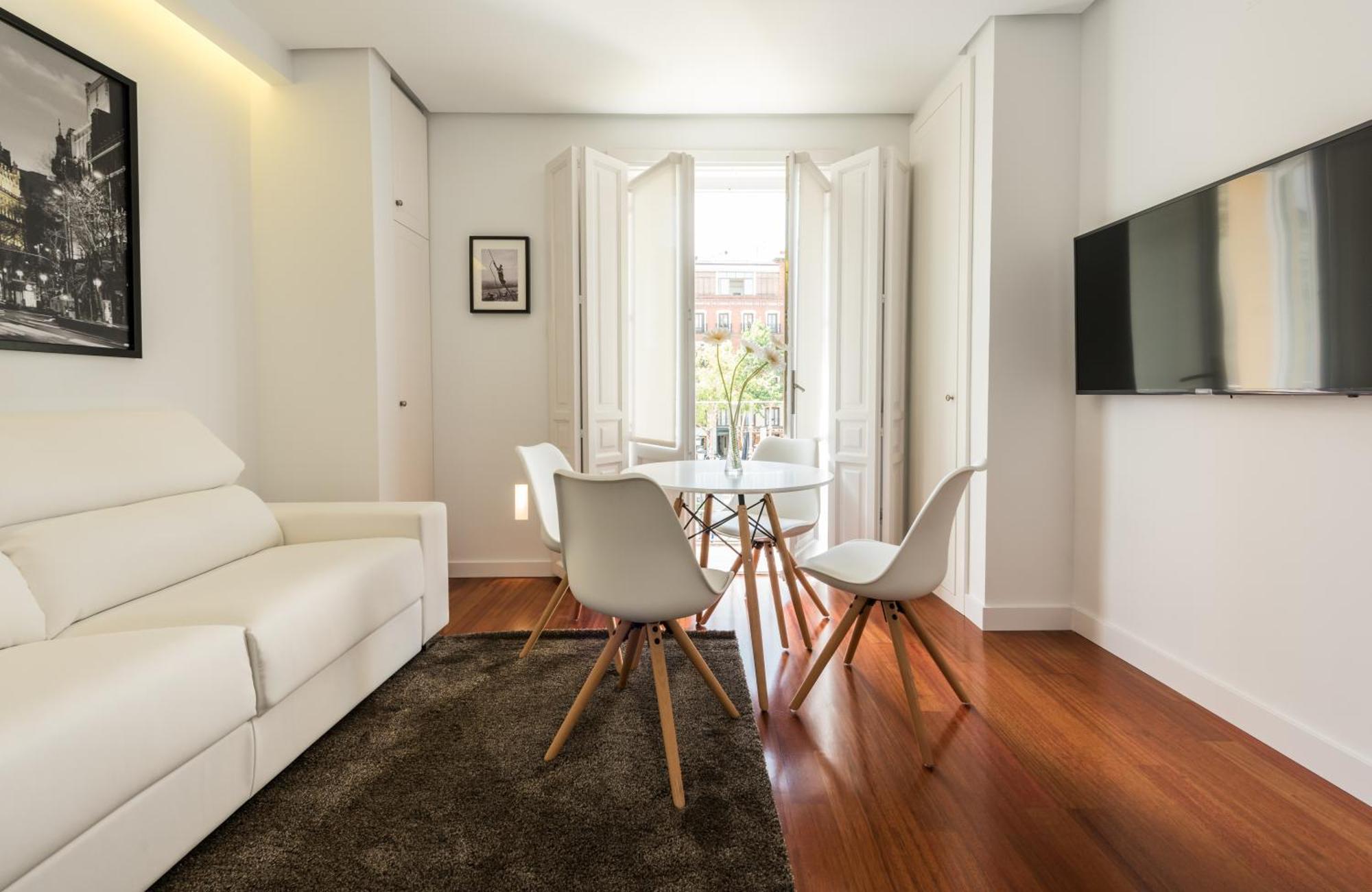 Apartment Santa Ana Plaza
