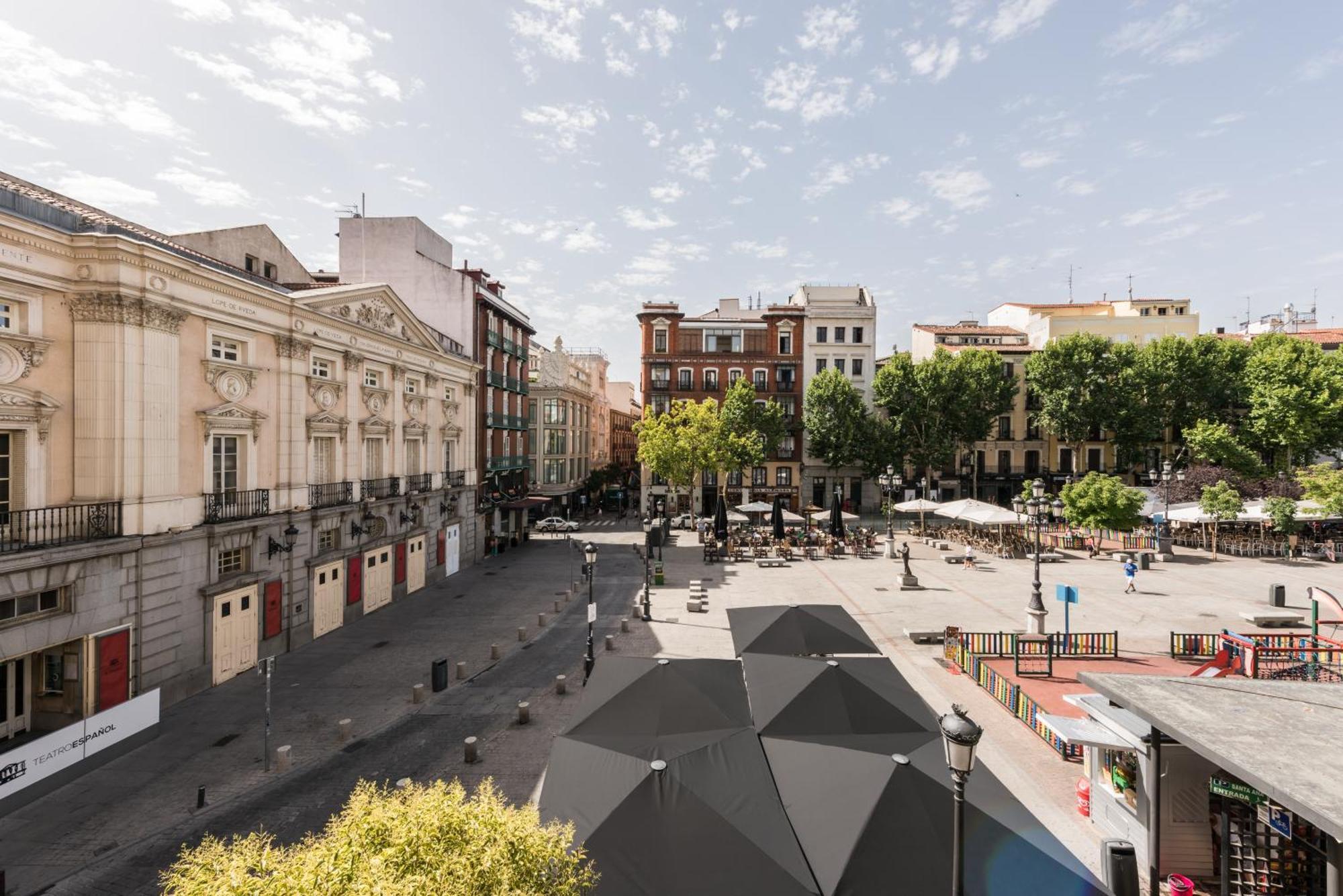 Santa Ana Plaza Apartment