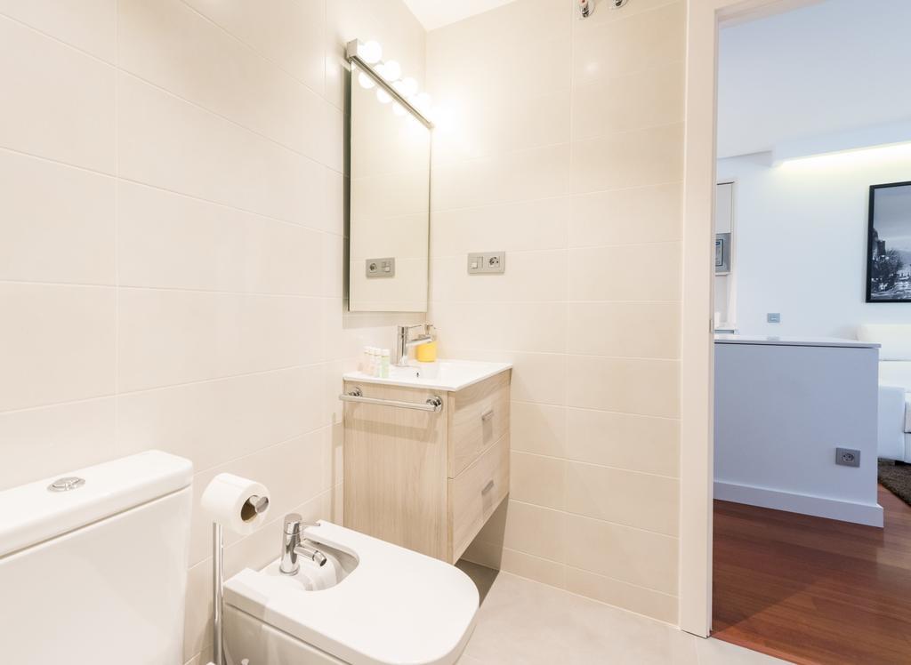 Apartment Santa Ana Plaza *